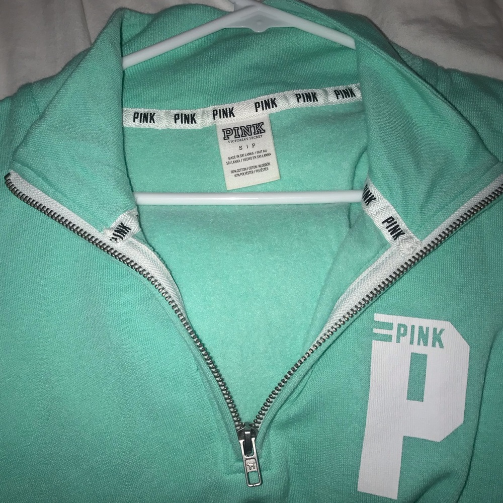 VICTORIAS SECRET PINK HALF ZIP SIZE SM